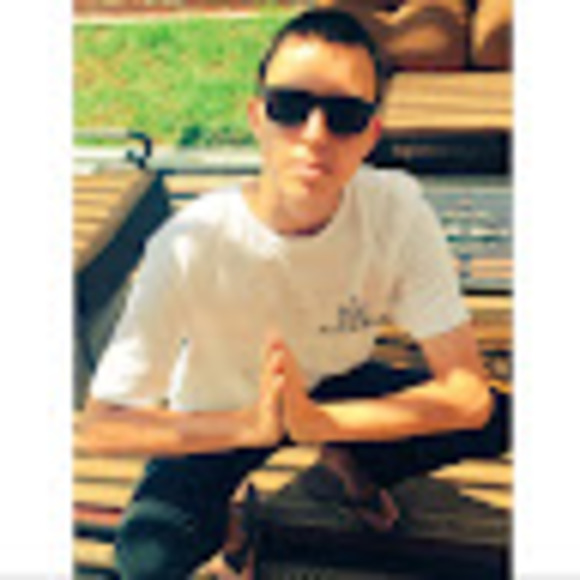 Meet your Posher, Eric - Picture 1 of 1